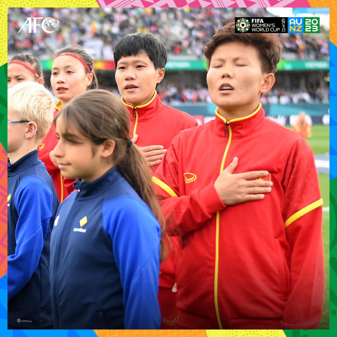 Người hâm mộ Việt Nam háo hức trong trận gặp đội tuyển Mỹ