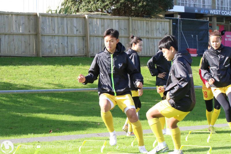 Thanh Nhã trở lại tập luyện, tin vui trước trận gặp Bồ Đào Nha