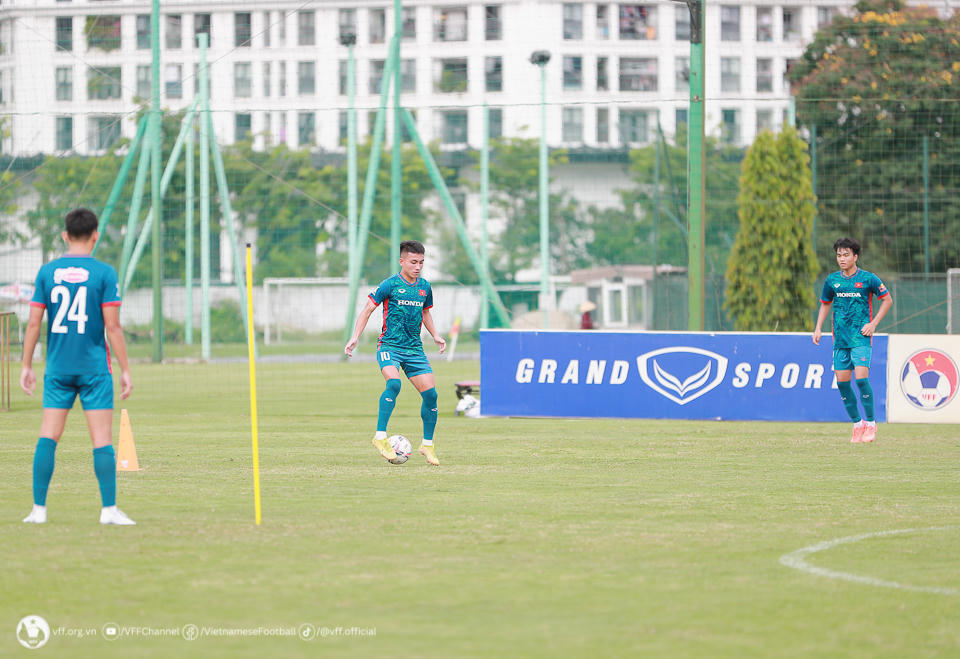 Quốc Việt đặt mục tiêu cao tại giải U23 Đông Nam Á