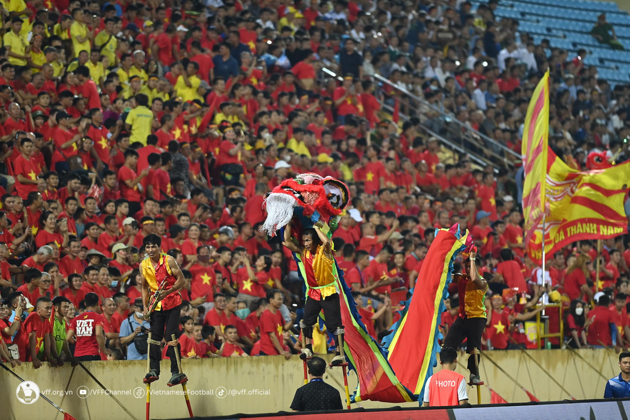 Công Phượng toả sáng, Việt Nam thắng Palestine 2-0