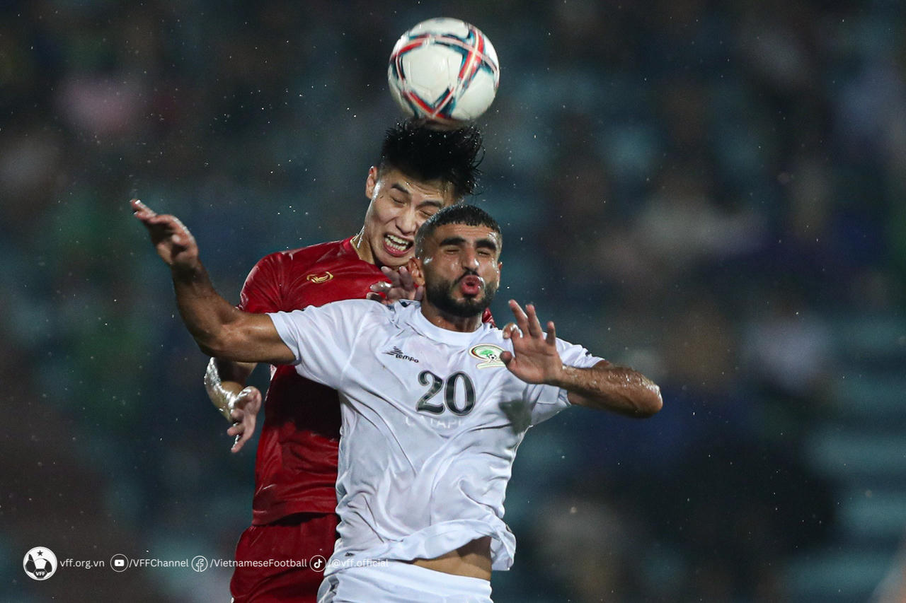 Công Phượng toả sáng, Việt Nam thắng Palestine 2-0