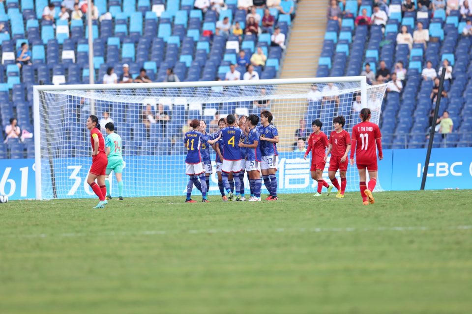 Đội tuyển nữ Việt Nam rời ASIAD 19