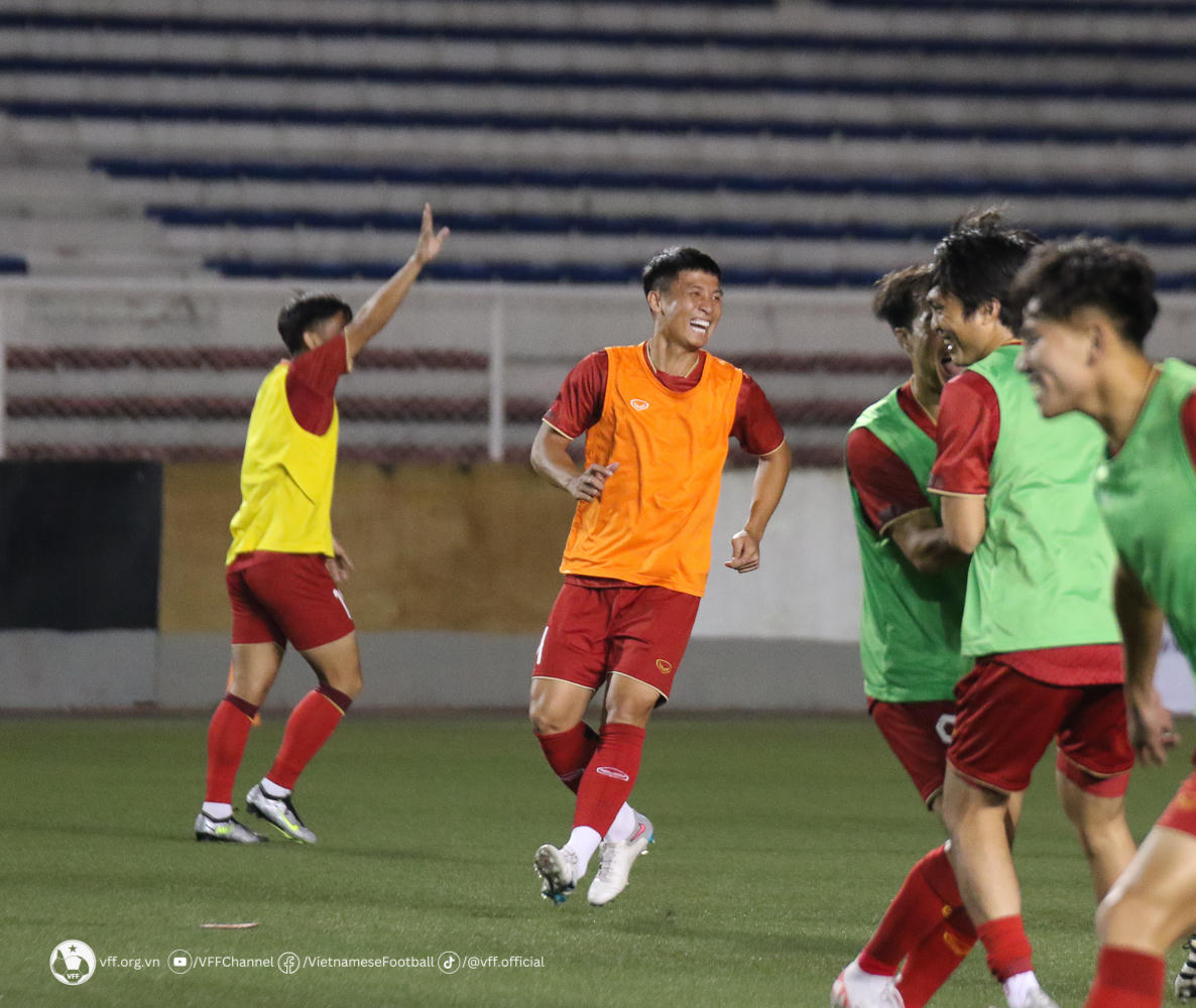 HLV Philippe Troussier: 'Trận đầu tiên luôn tiềm ẩn biến số'