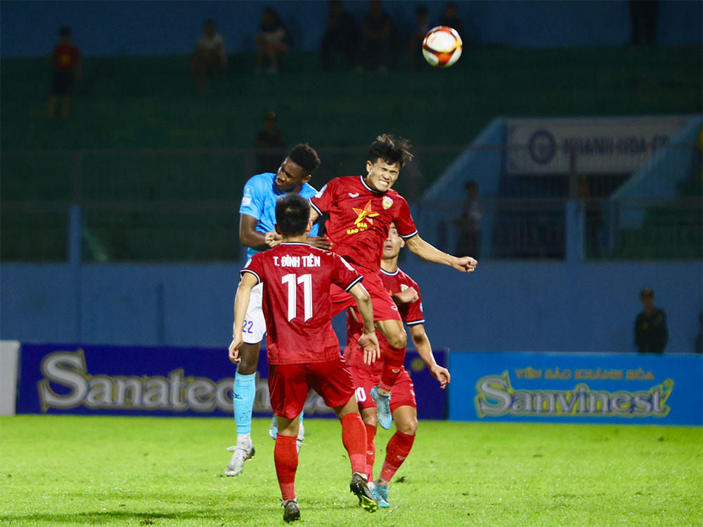 Vòng 1/8 nóng bỏng ở Cúp Quốc gia 2023/24 