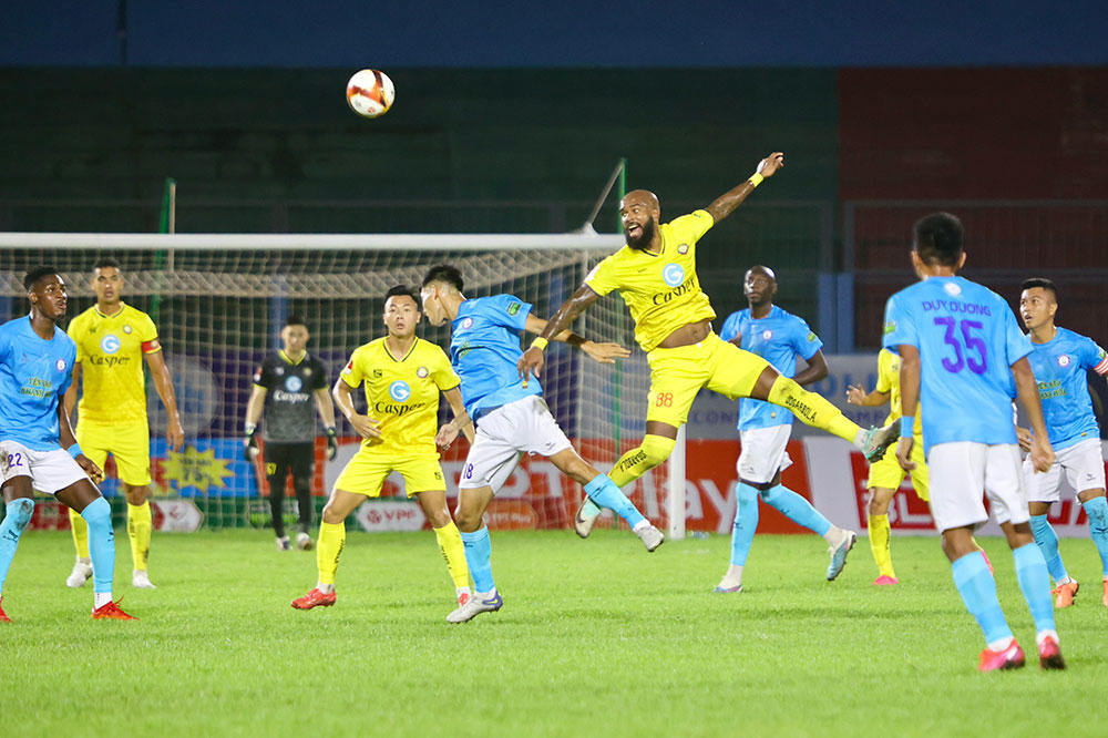 Sông Lam Nghệ An để mất chiến thắng trong mưa