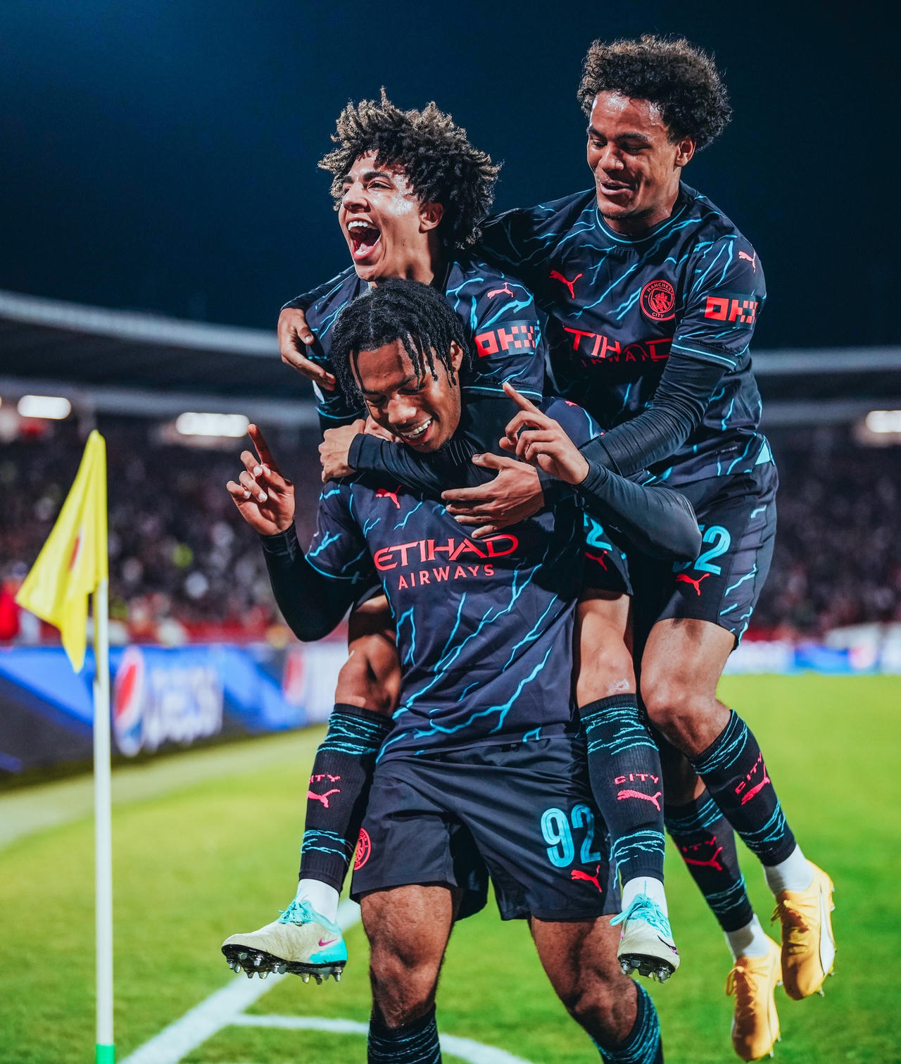  Champions League 2023/24: Premier League chỉ còn 2 đại diện đi tiếp 