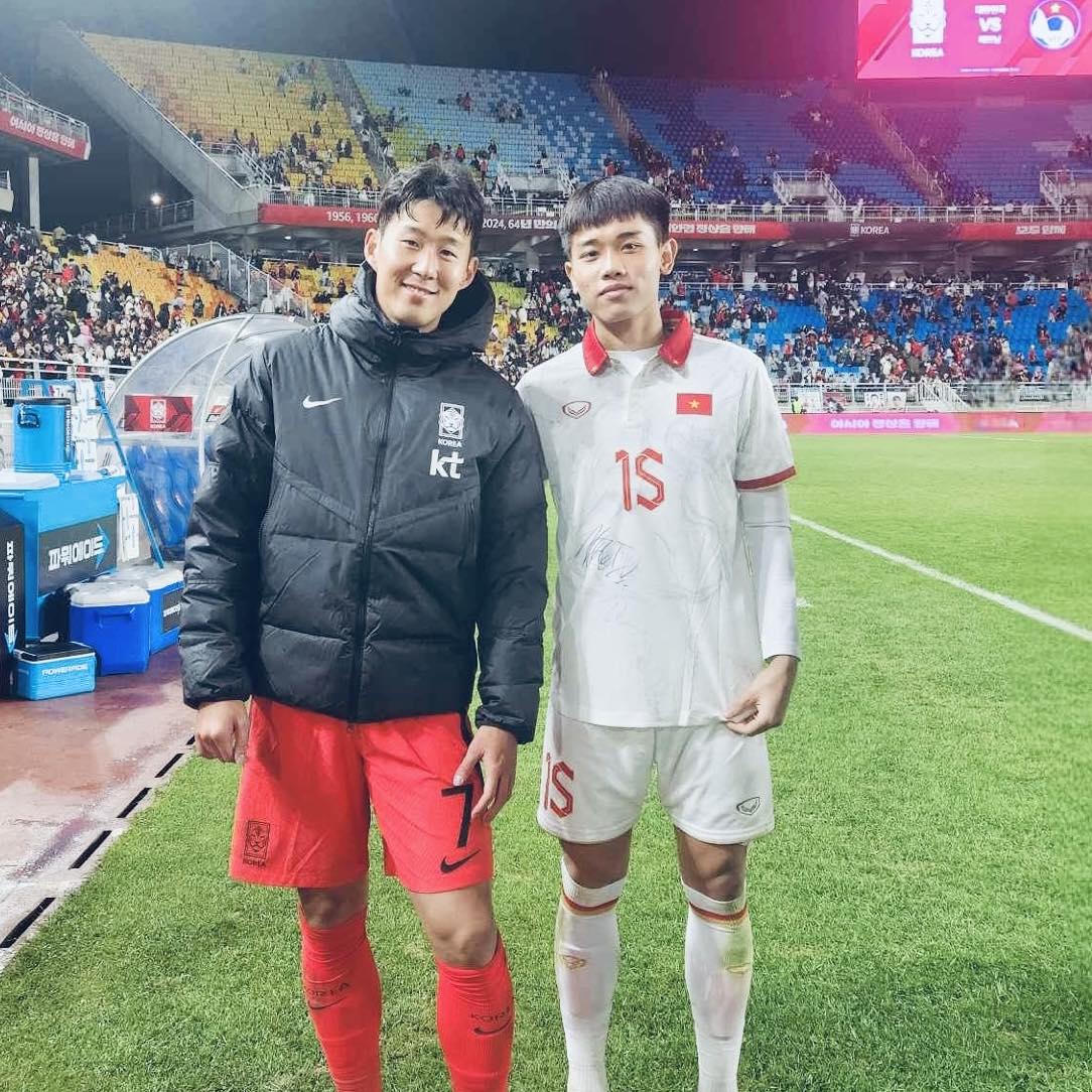 Đình Bắc xin lỗi người hâm mộ sau án kỷ luật