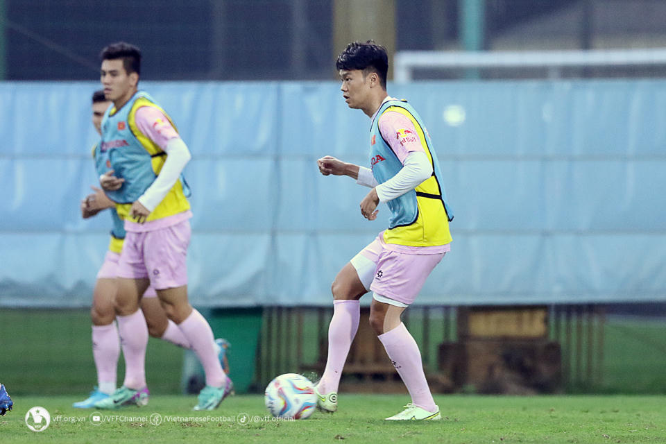 Công Phượng lỡ chuyến du đấu Indonesia