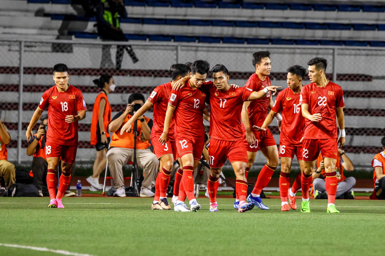 Món quà đặc biệt tặng sinh nhật HLV Troussier