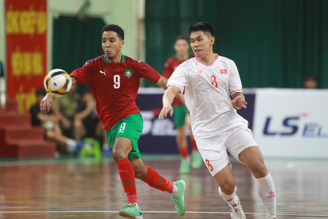 Futsal Việt Nam hoà nghẹt thở với đối thủ hạng 8 thế giới
