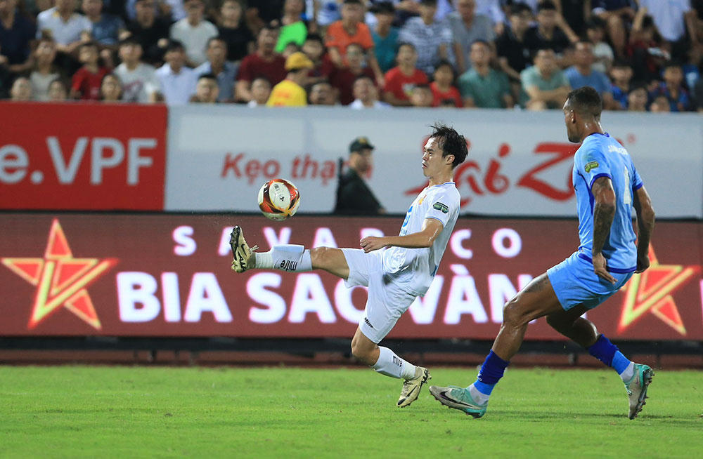 Vòng 21: Sức nóng ở thủ đô