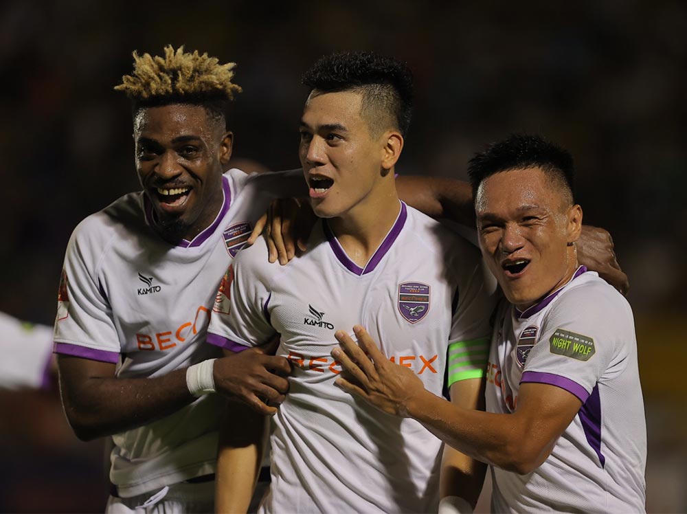 Vòng 19 V.League: Cuộc đua mở rộng