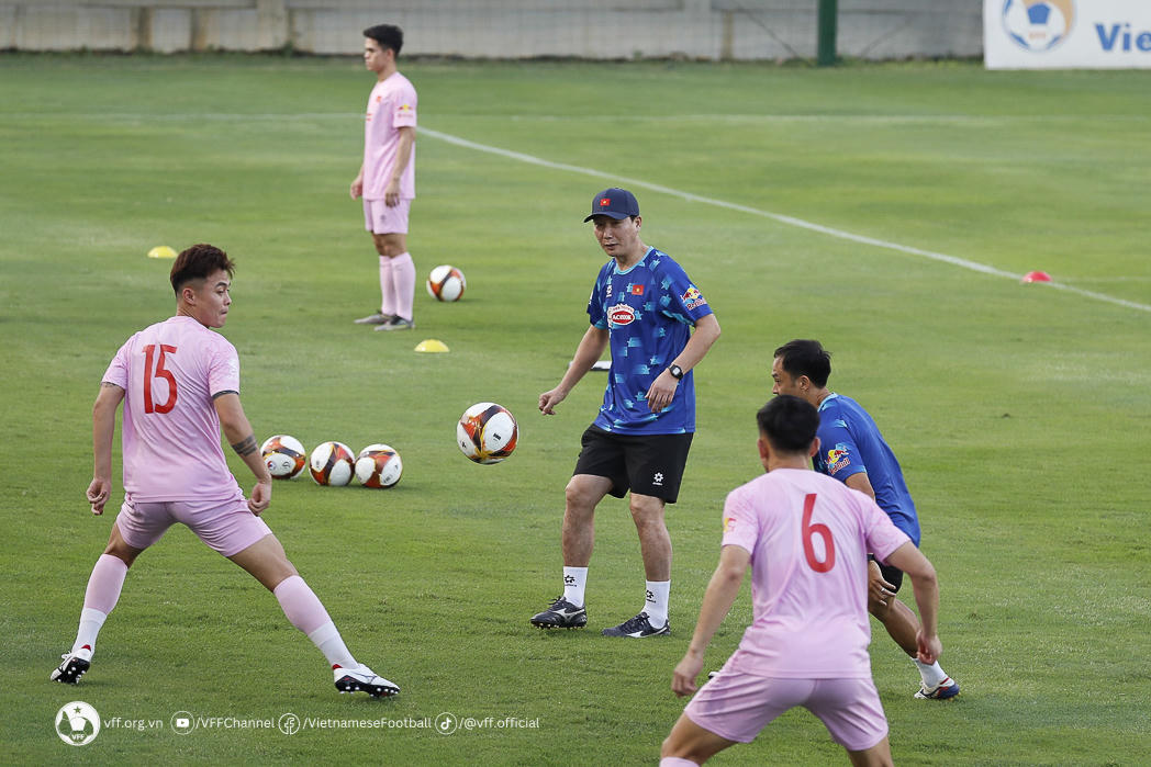 Đỗ Hùng Dũng kỳ vọng vào ông Kim Sang Sik sẽ làm nên điều khác biệt