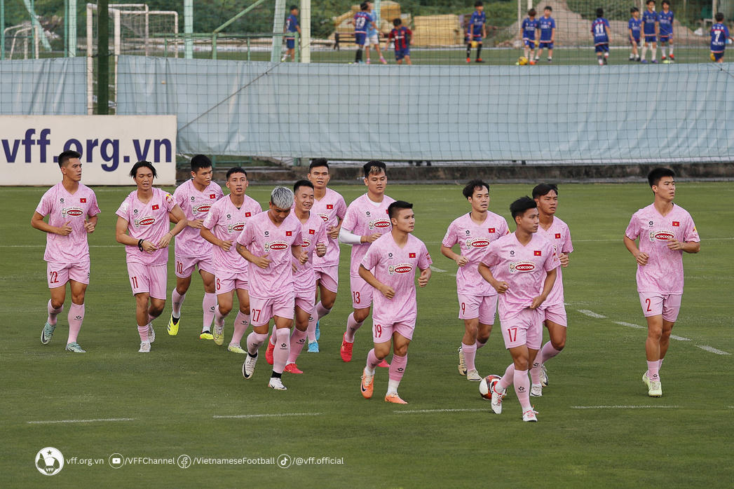 Quyết tâm của Quang Hải và Hùng Dũng trước giờ 'chạm trán' tuyển Philippines 