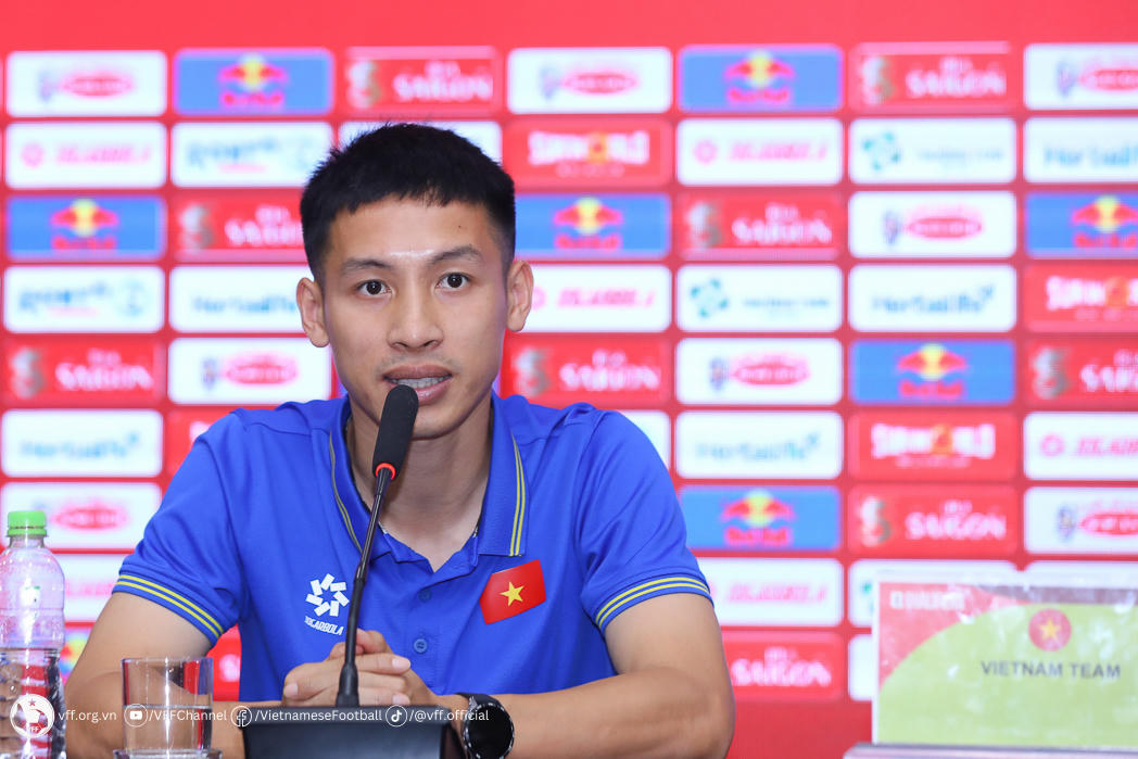 Quyết tâm của Quang Hải và Hùng Dũng trước giờ 'chạm trán' tuyển Philippines 