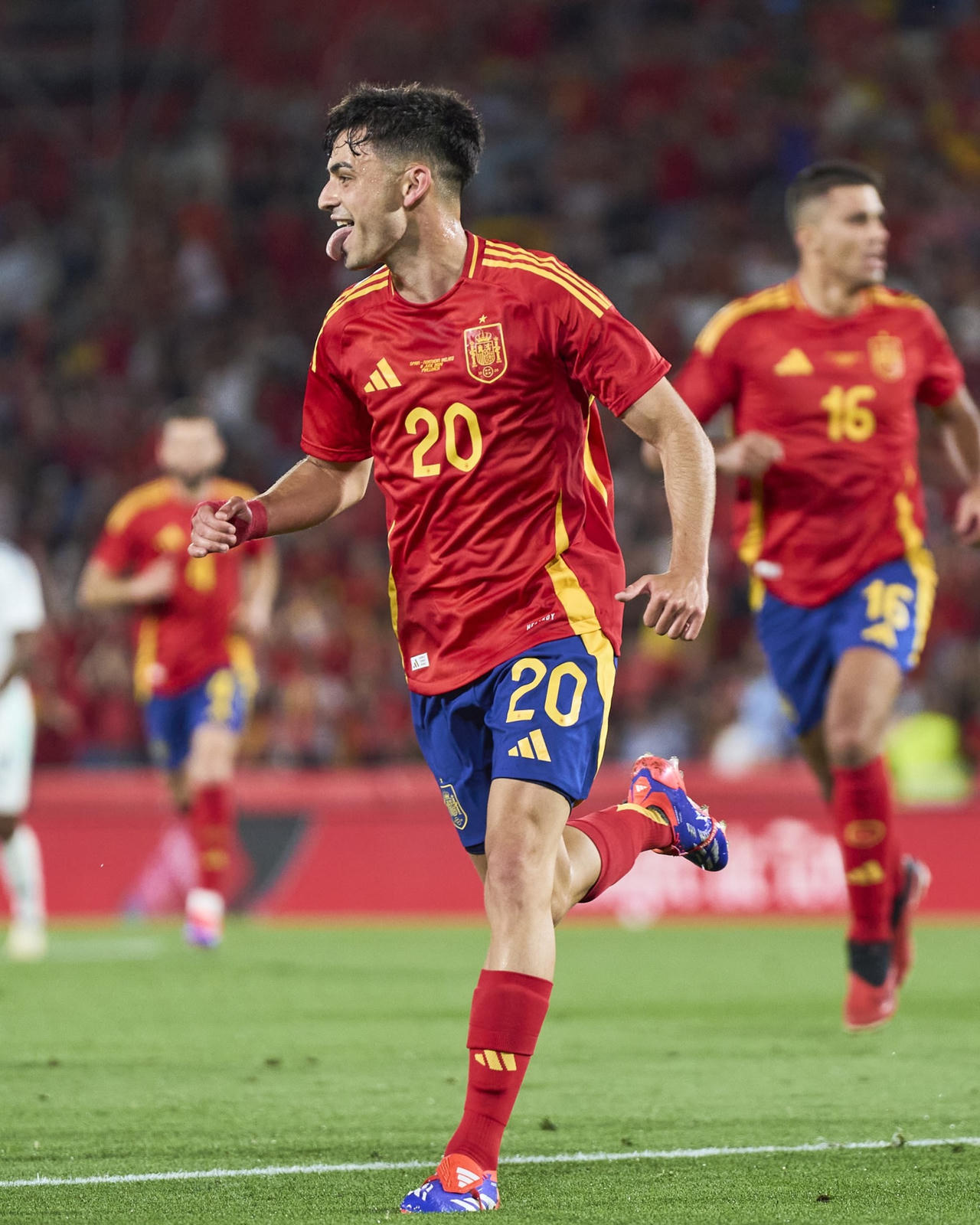 EURO 2024: Cuộc chiến của "ông già" Modric