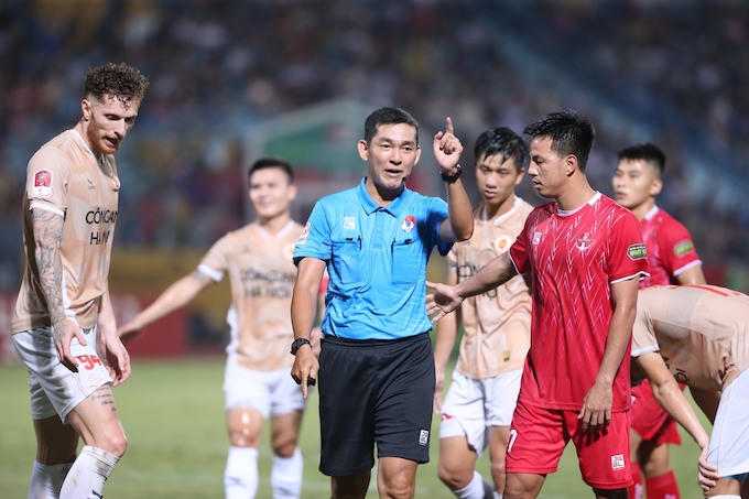 VFF khẩn trương hoàn thiện dự thảo Quy chế bóng đá chuyên nghiệp