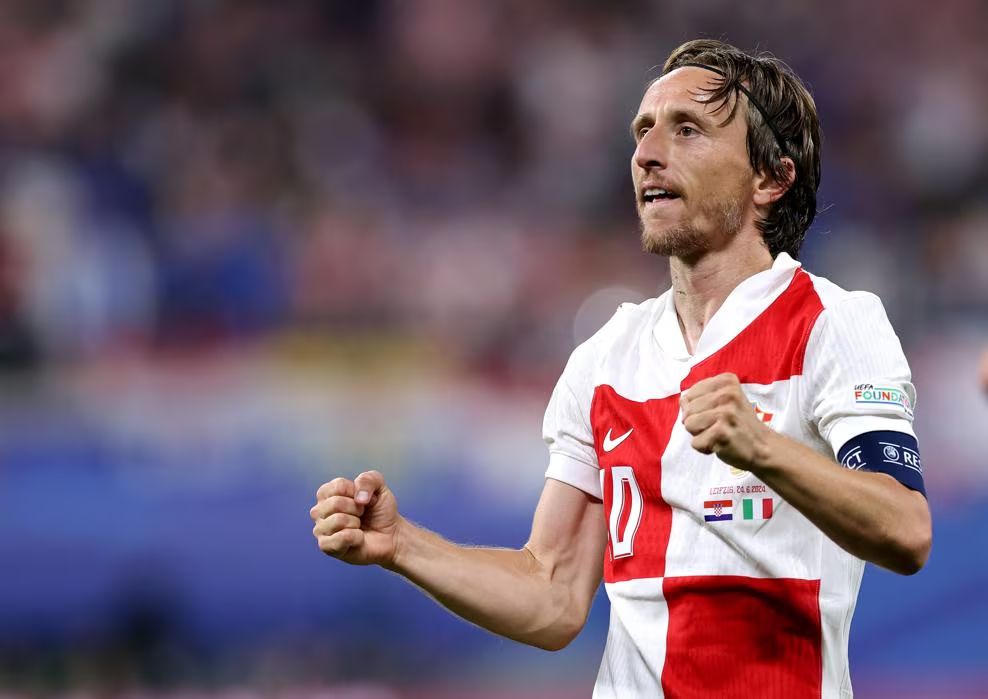 Kịch bản 'đau đớn' cho Luka Modric