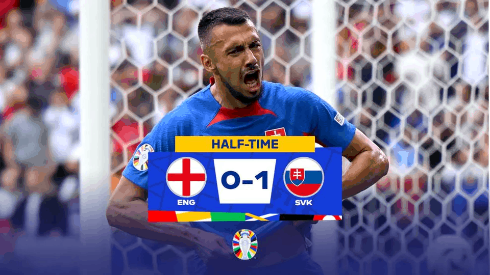 Anh vất vả vào tứ kết