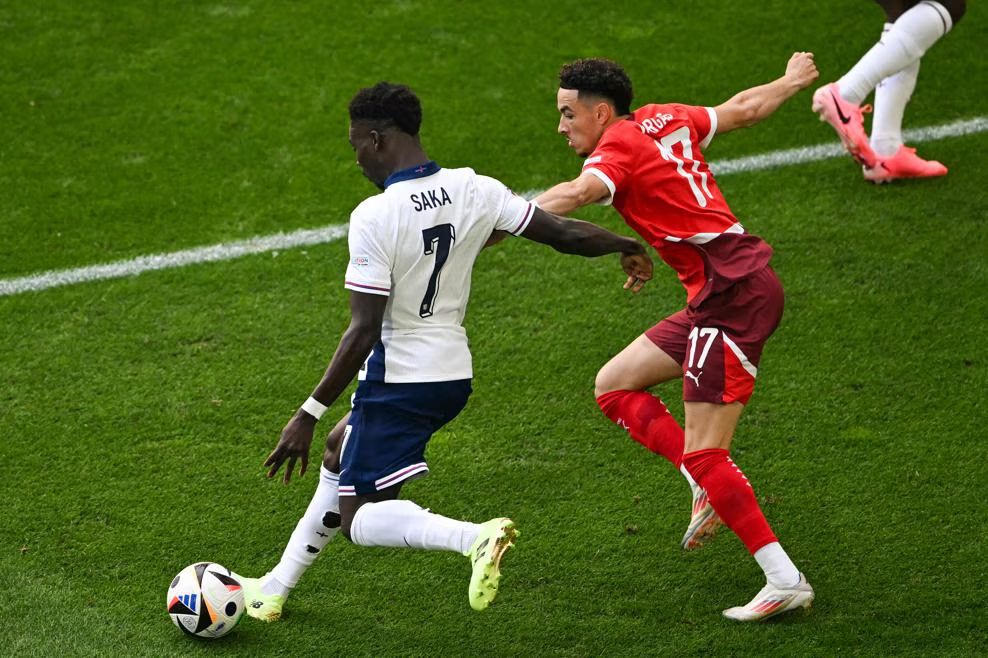 Đội tuyển Anh vào bán kết sau loạt 11 mét