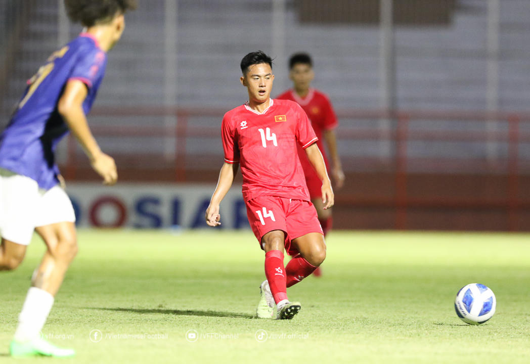 U19 mất điểm, ông Hứa Hiền Vinh không hài lòng về trọng tài