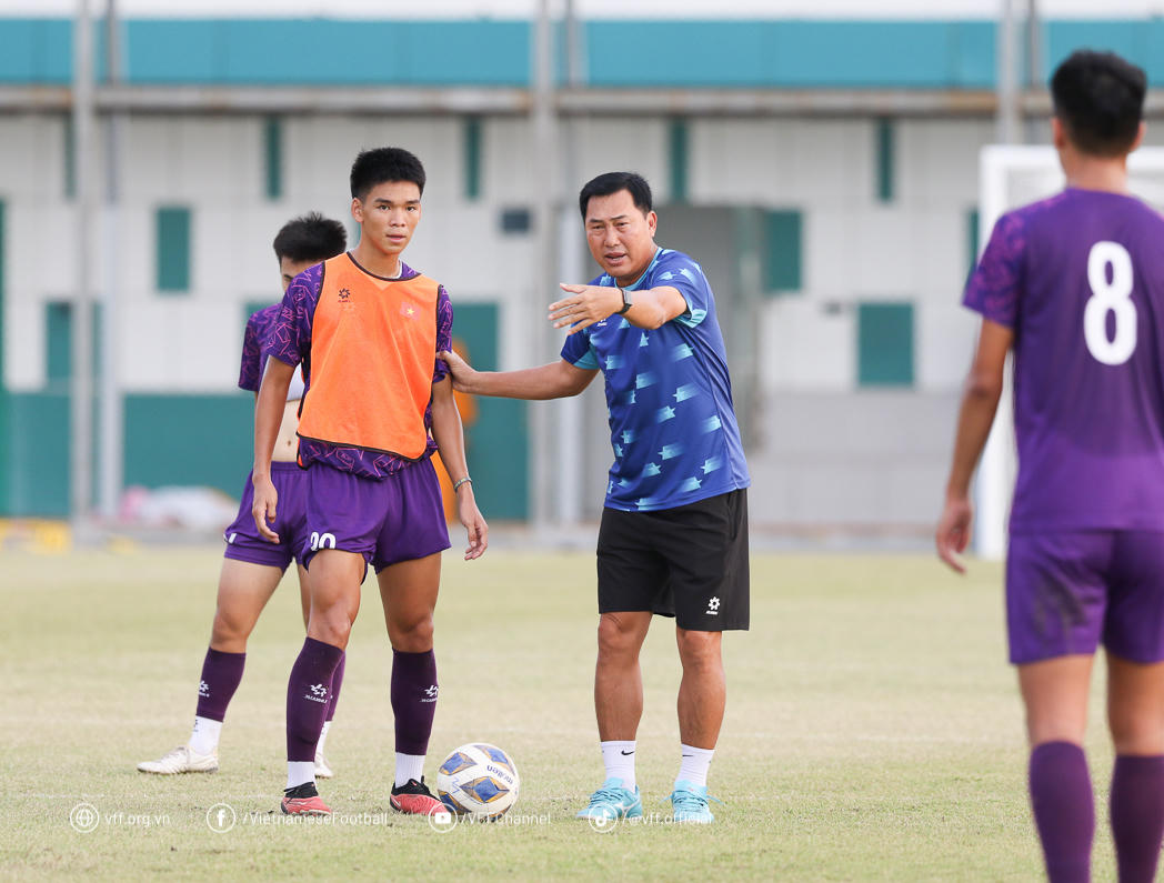  U19 Việt Nam quyết tâm có điểm trước U19 Australia