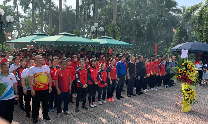 Trung tâm HLTTQG Hà Nội tri ân các liệt sỹ 