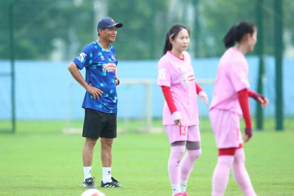 Trẻ hoá đội tuyển nữ Việt Nam