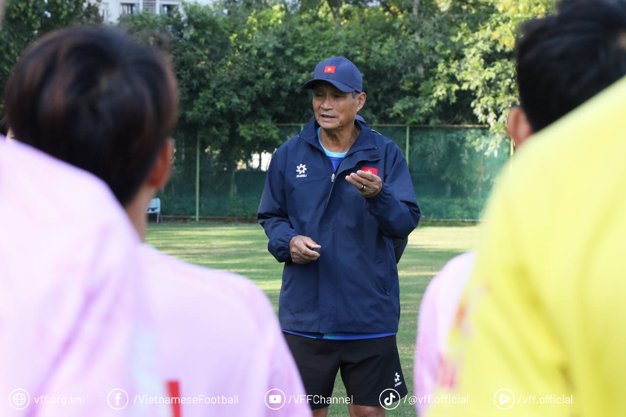 HLV Mai Đức Chung đánh giá về đội tuyển nữ Trung Quốc