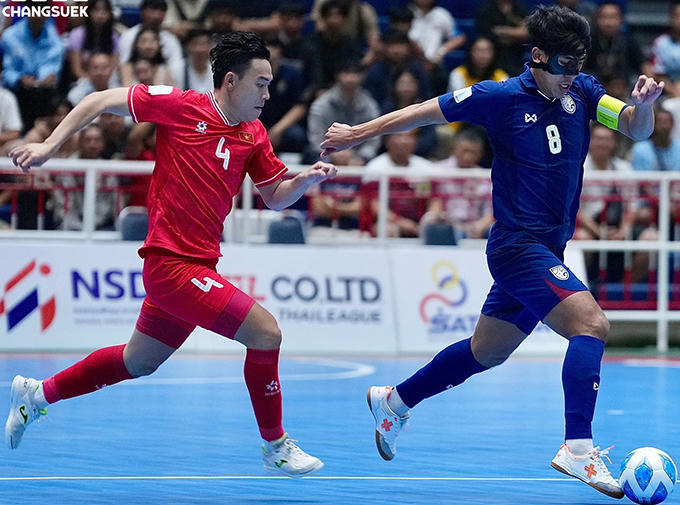 Futsal Việt Nam ngược dòng, chiến thắng chủ nhà Thái Lan