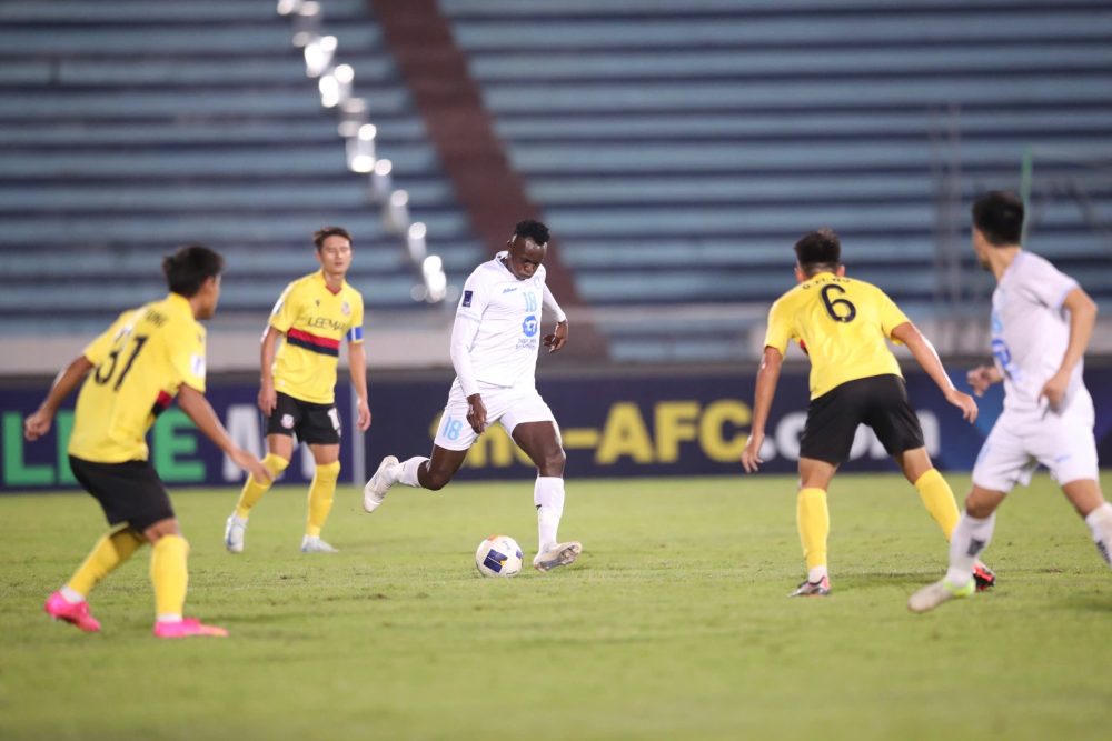 VFF thưởng 300 triệu đồng cho Thép Xanh Nam Định