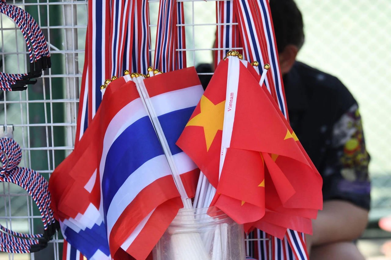 VIỆT NAM VÔ ĐỊCH TRÊN SÂN THÁI LAN!