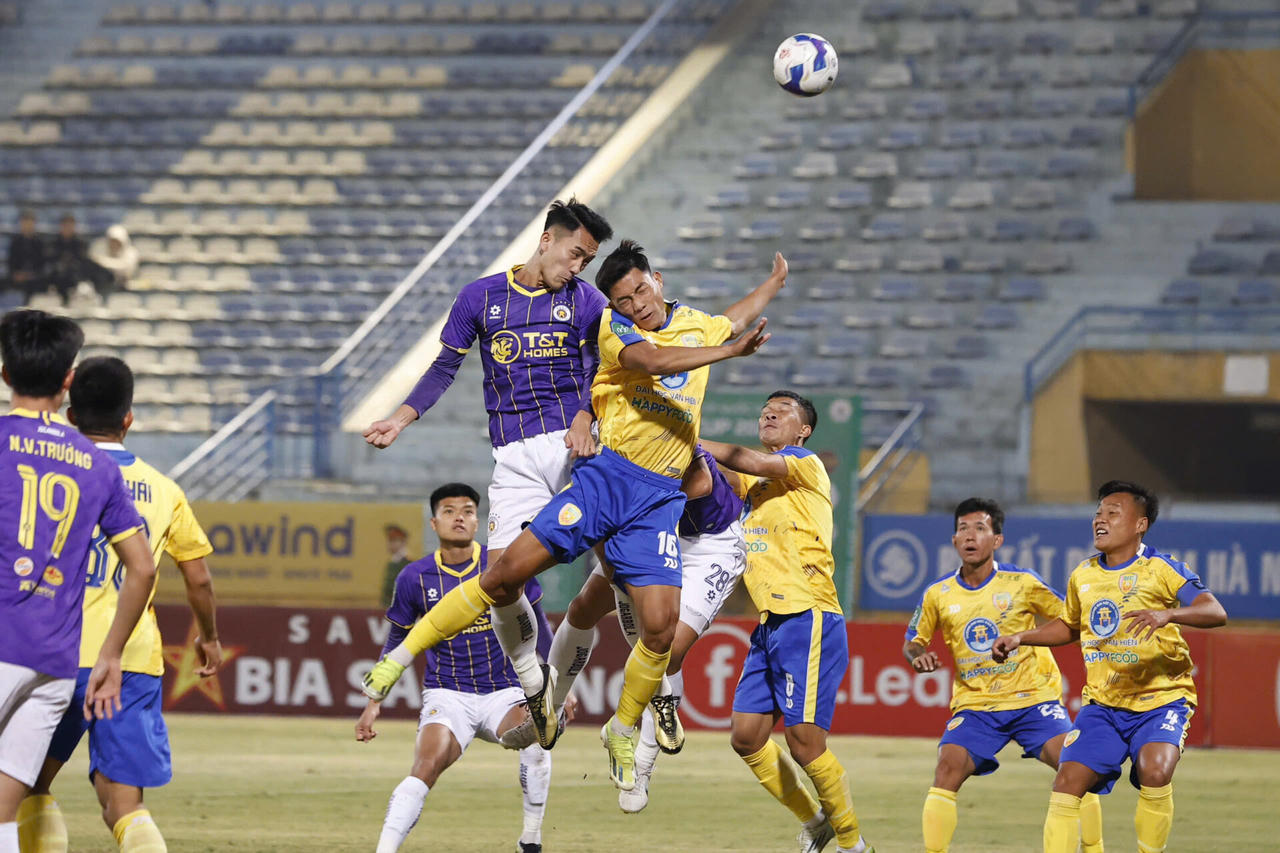 Cúp Quốc gia: Những cú sốc