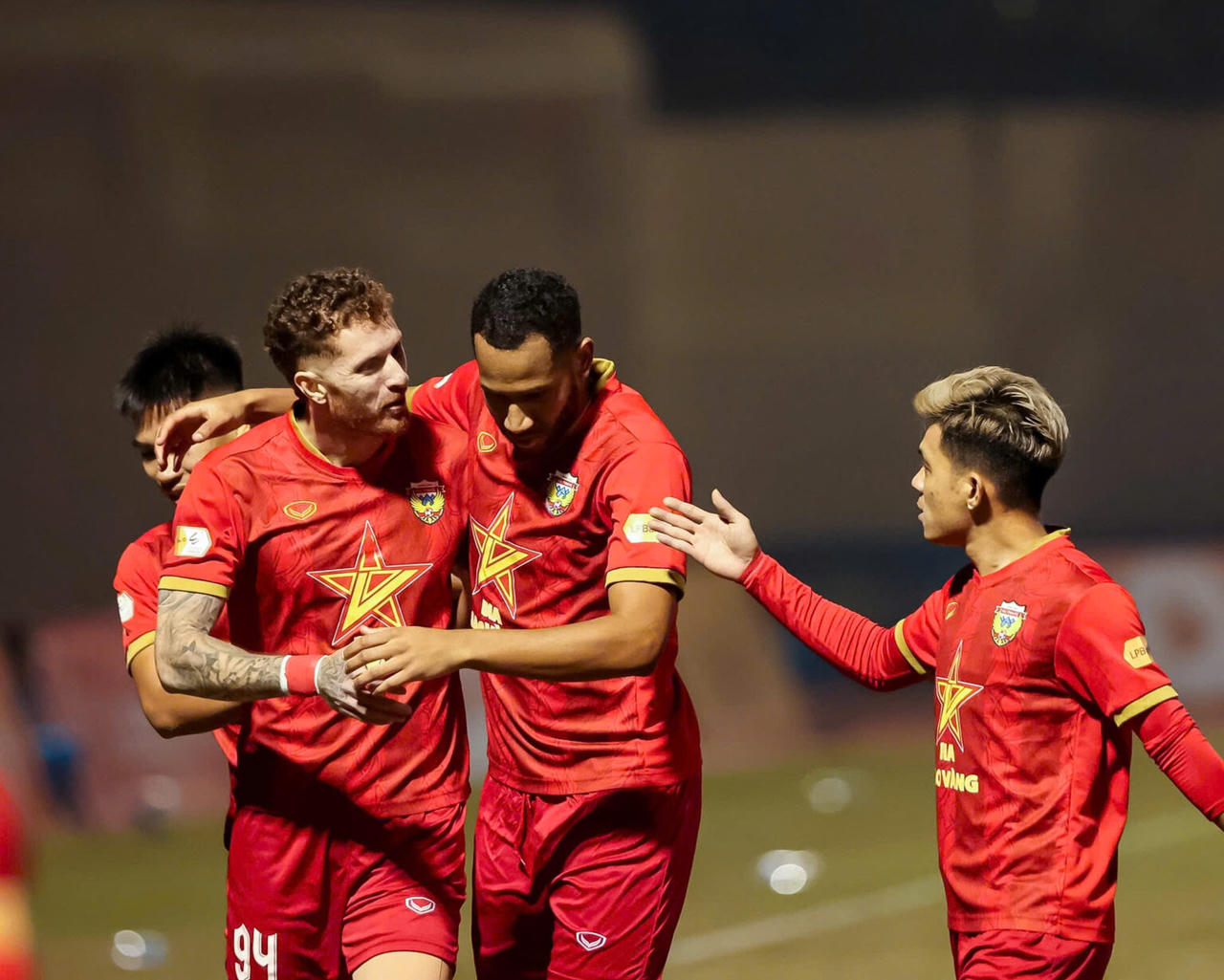 Vòng 11 V.League 2024/25: Những trận đấu cuối năm