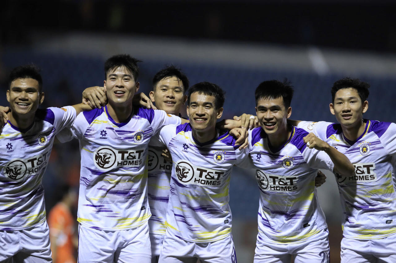 Vòng 11 V.League 2024/25: Những trận đấu cuối năm