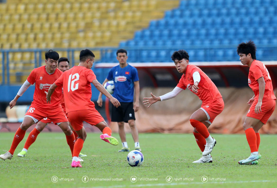 'Chúng tôi muốn chiến thắng nhà vô địch AFF Cup'