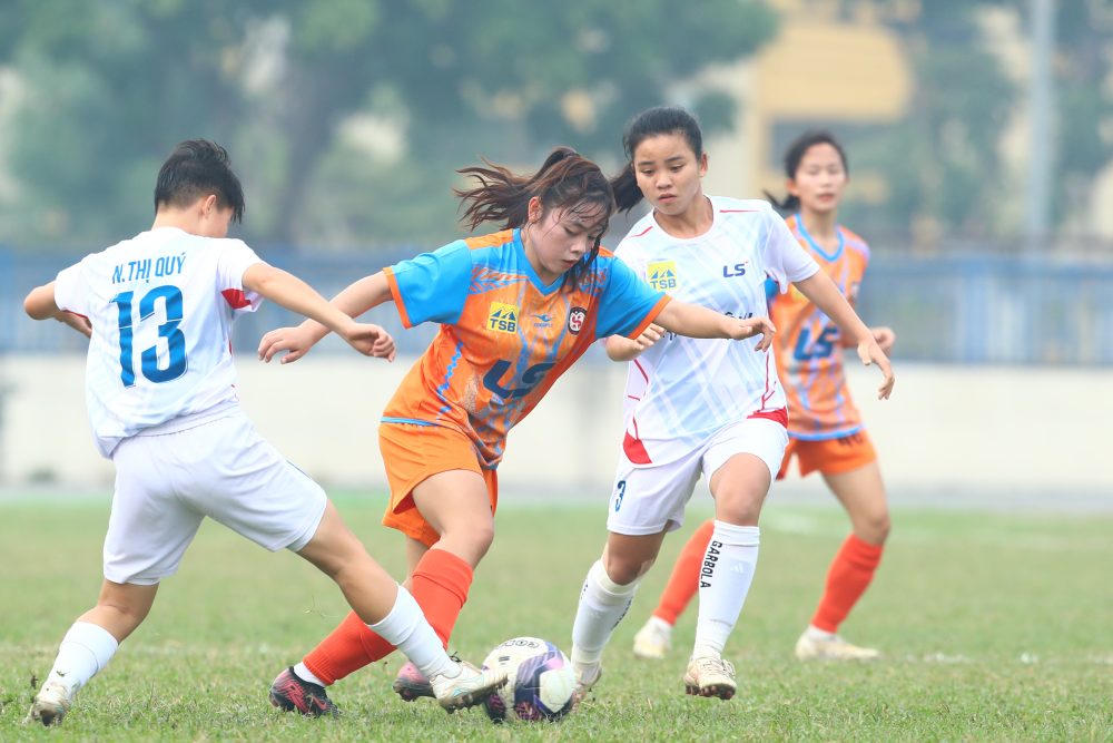 Cuộc đua tranh chức vô địch Giải bóng đá Nữ Cúp Quốc gia 