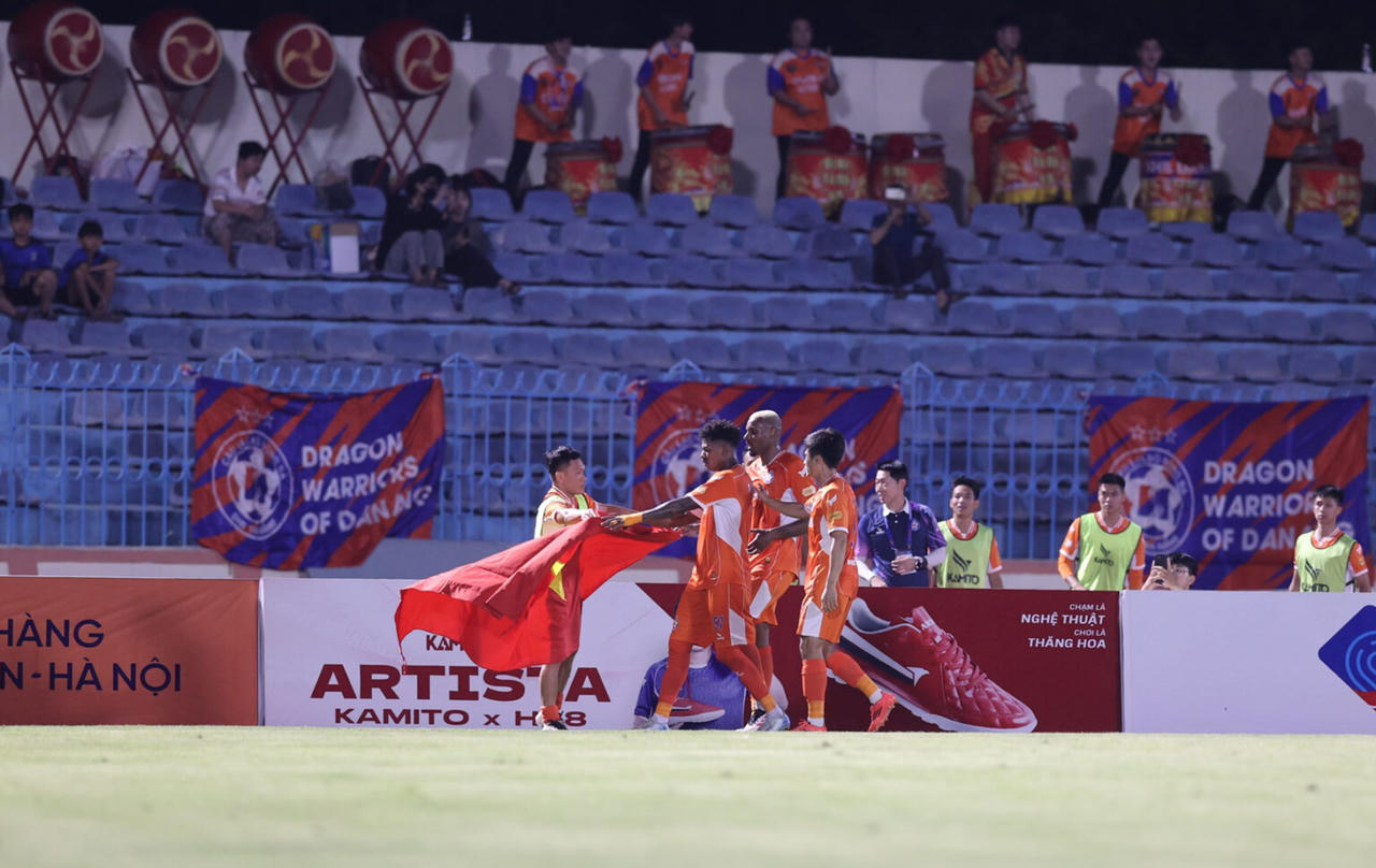 Bóng đá miền Trung hụt hơi