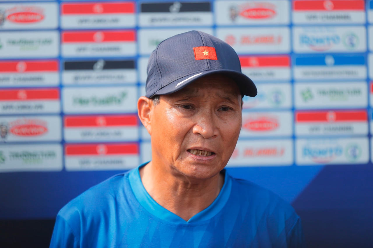 HLV Mai Đức Chung nói về thành viên trẻ 