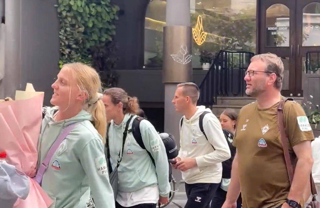 Hình ảnh CLB nữ Werder Bremen tại Hà Nội