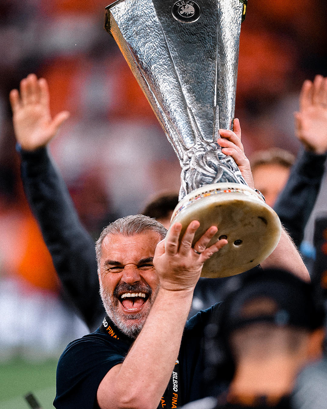 Tottenham viết nên trang sử