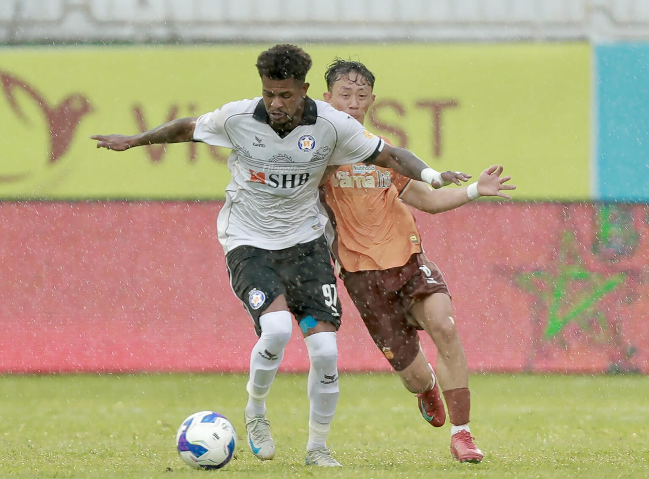 Cuộc đua trụ hạng và vô địch