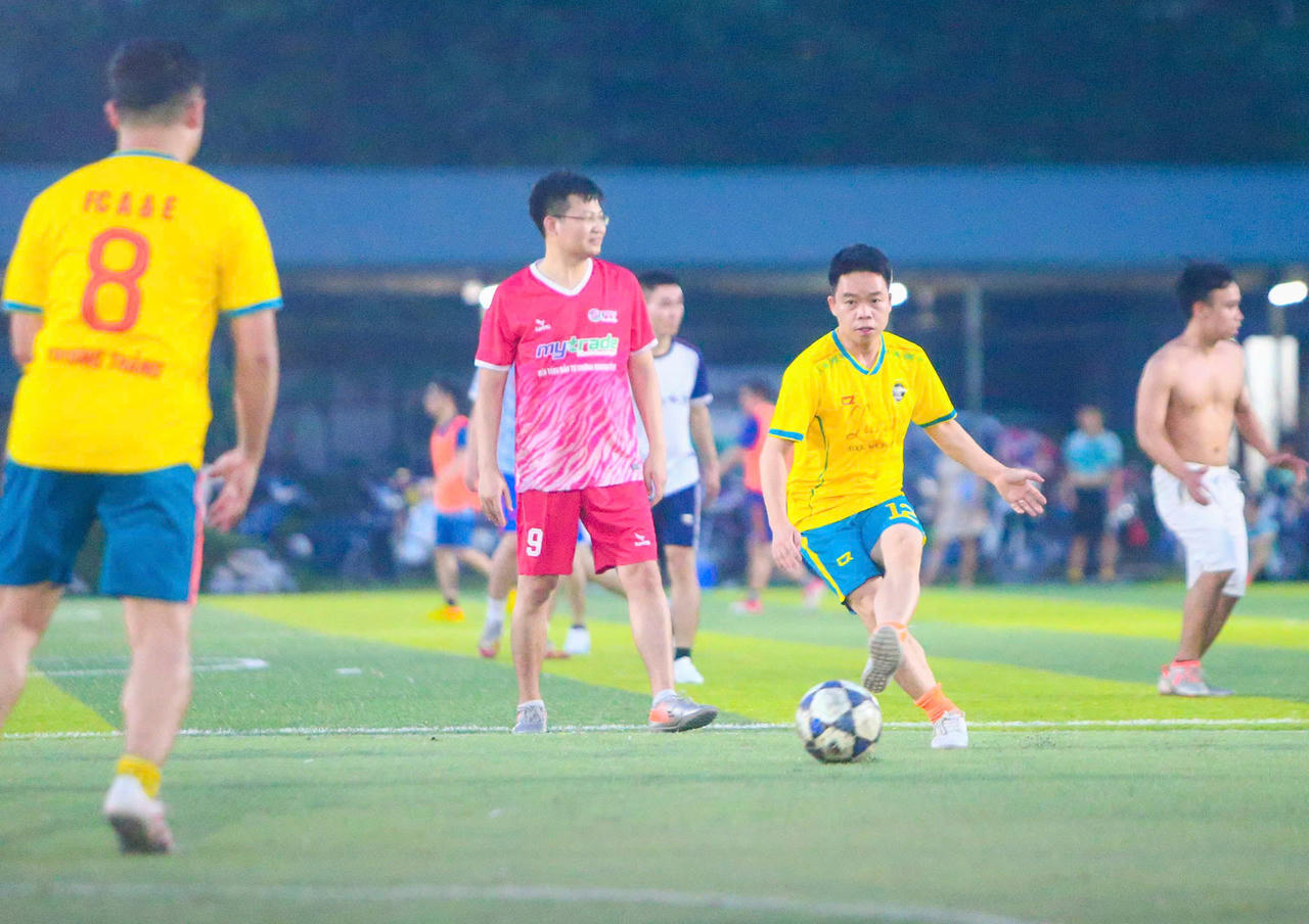 Báo Pháp luật Việt Nam tham dự giải Cup Vàng Dân Việt