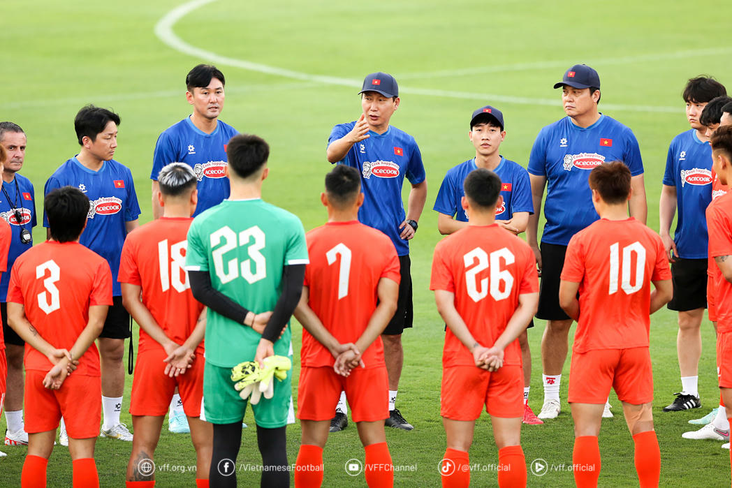 Đội tuyển Việt Nam chưa có đủ nhân sự ở buổi tập đầu tiên