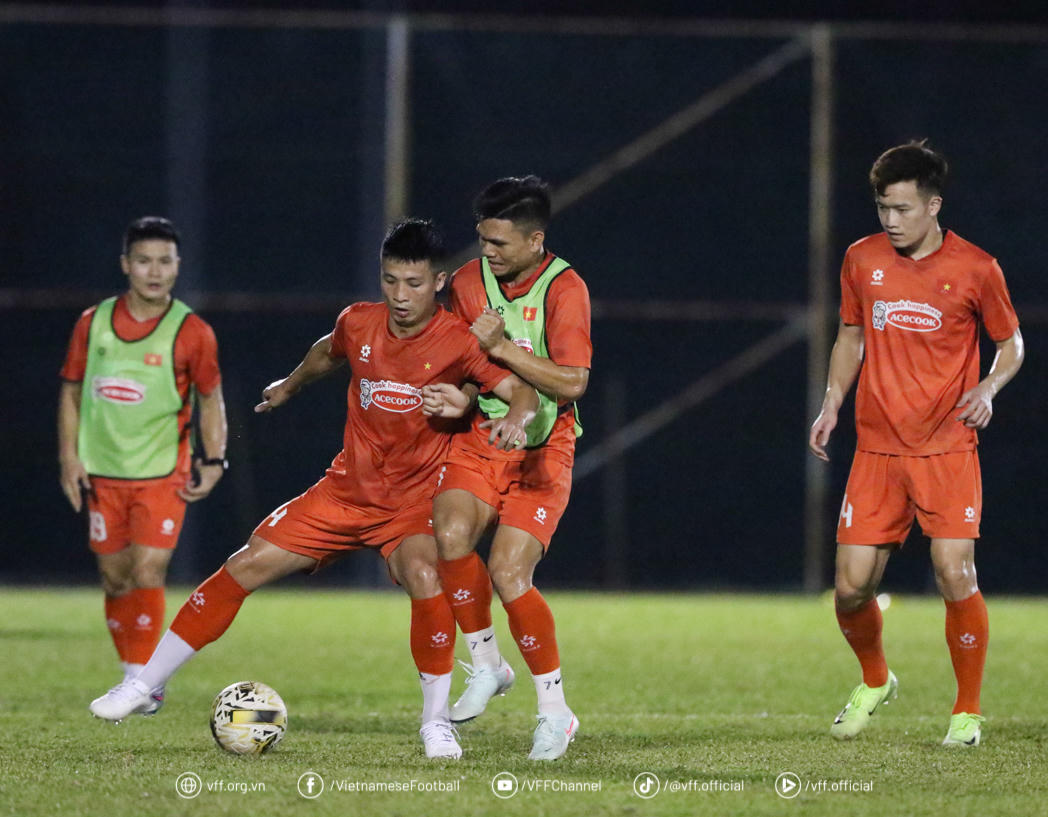 Hai Long và mơ ước đội tuyển Việt Nam bất bại