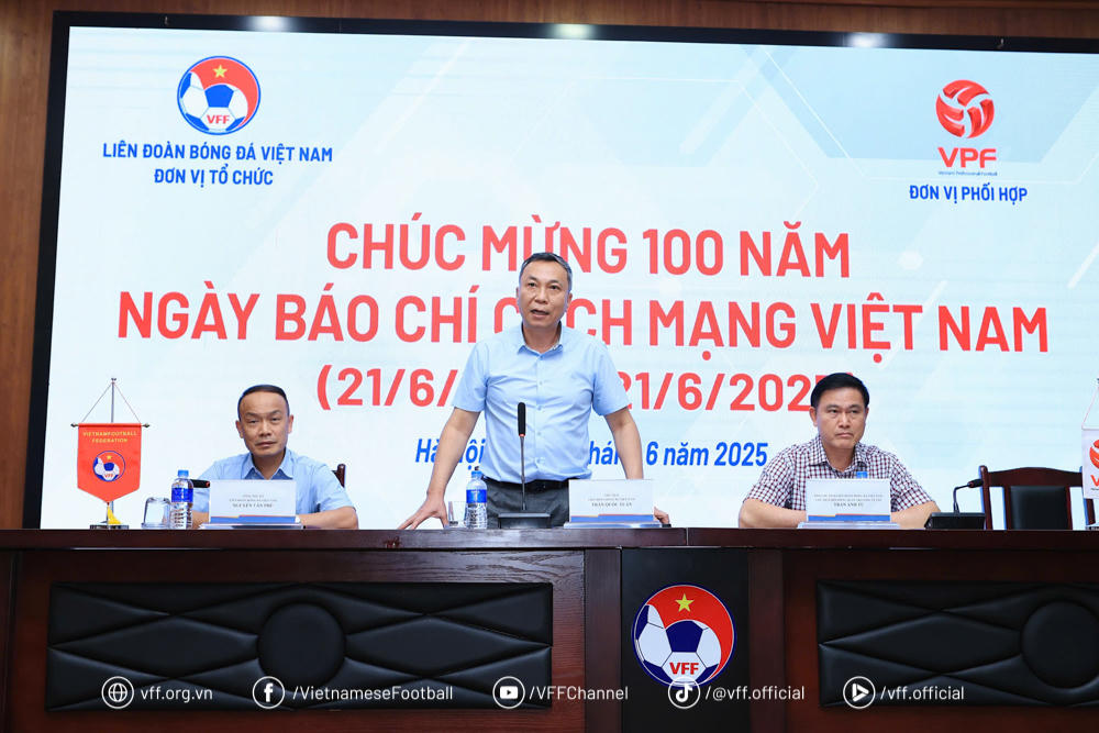 Liên đoàn bóng đá Việt Nam nói về kế hoạch nhập tịch hay không nhập tịch