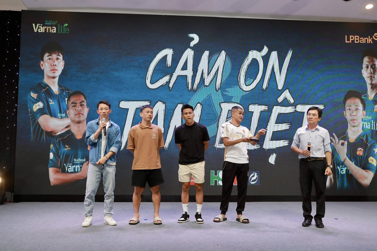 Minh Vương nói lời gan ruột khi chia tay Hoàng Anh Gia Lai