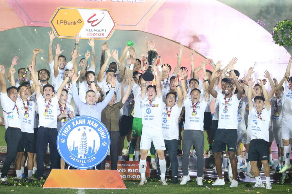 Quy Nhơn Bình Định rời giải V.League