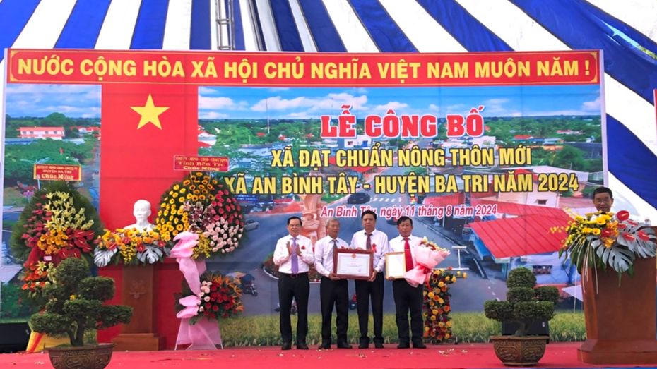 An Bình Tây (Ba Tri, Bến Tre) 'bứt phá về đích' đón nhận nông thôn mới
