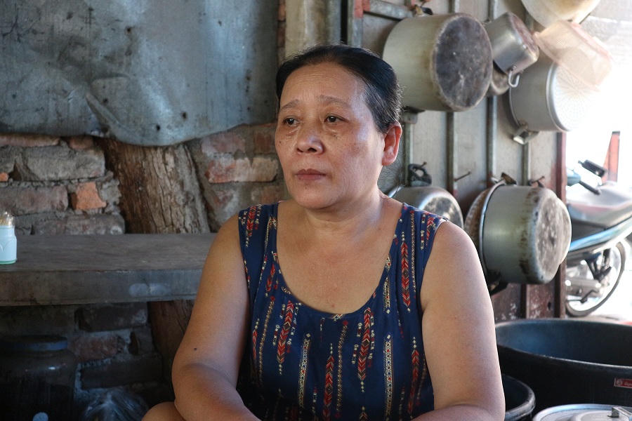 Bé gái bị trường mầm non đuổi học vì “thiếu học phí“